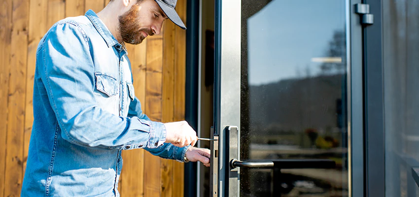 Frameless Glass Storefront Door Locks Replacement in Kerman, CA